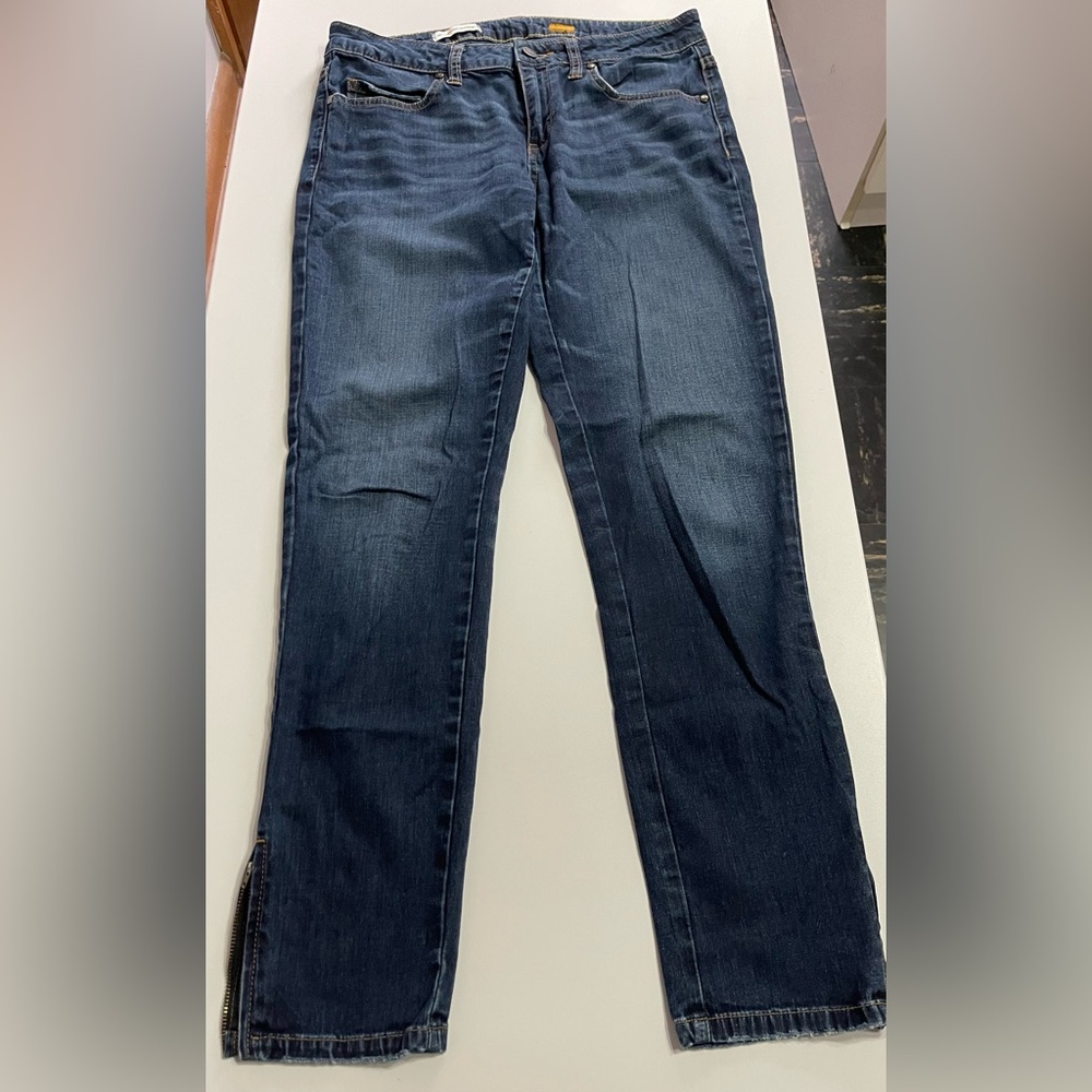Pilcro Low-rise Straight Leg Jeans Sz. 30